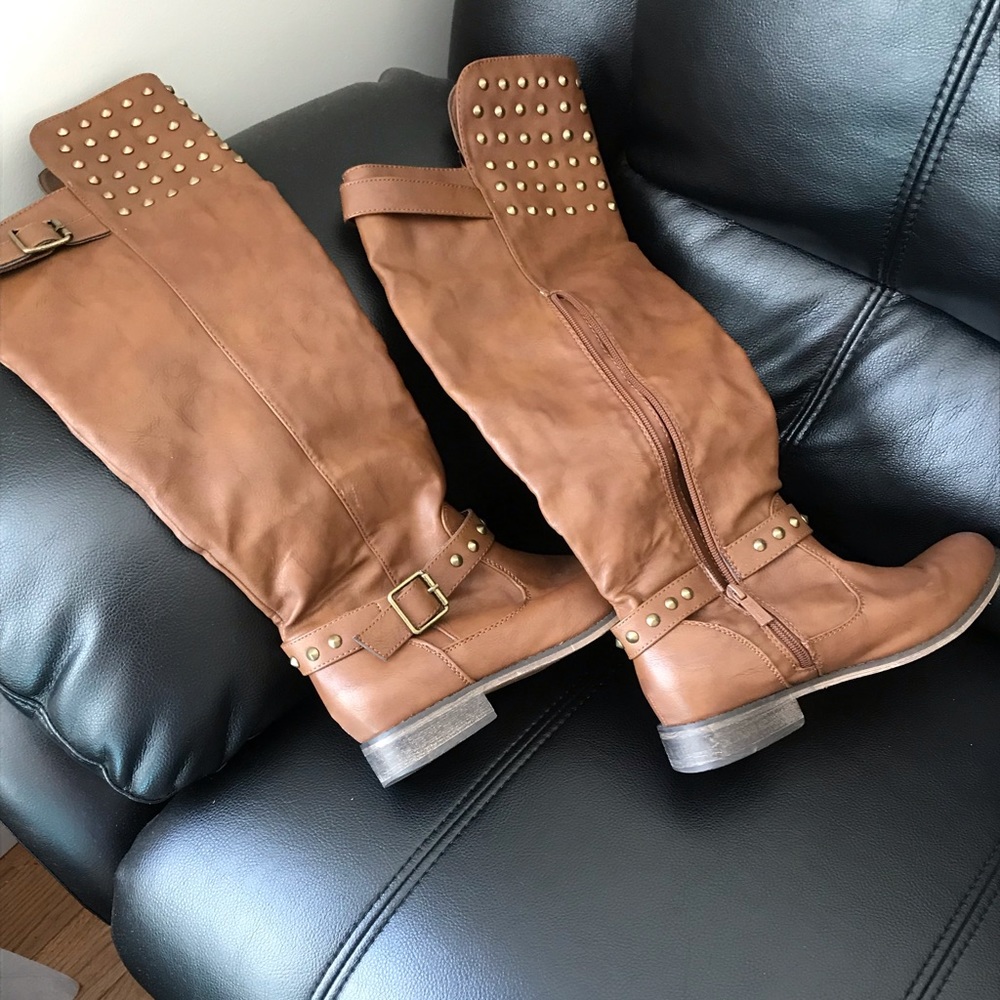 Cognac boots, 16” circumference; studded, size 9